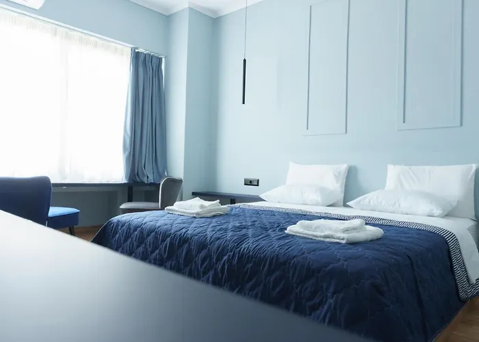 Sani Deluxe Suites Home- Monastiraki Square - Brand New Home